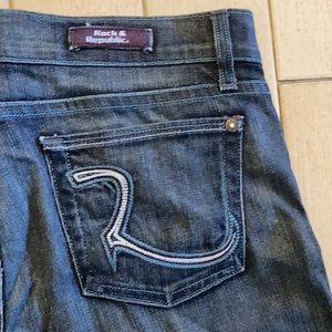 Rock and Republic straight leg